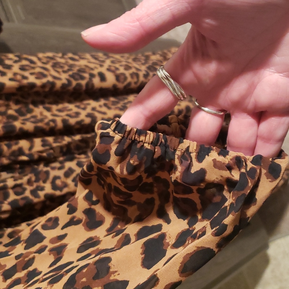 ♥️New boutique leopard print kimono - Picture 11 of 12